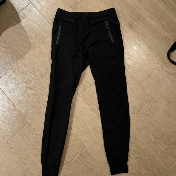 Alo Yoga Moto sweatpants size XS - Picture 1 of 4